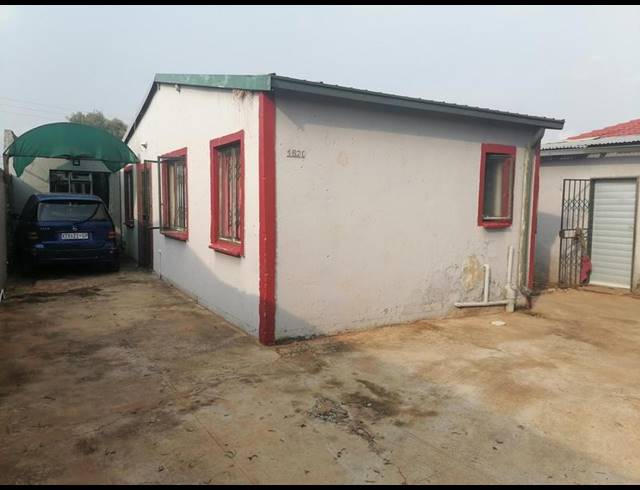 3 BEDROOM HOUSE FOR SALE IN PROTEA GLEN EXT